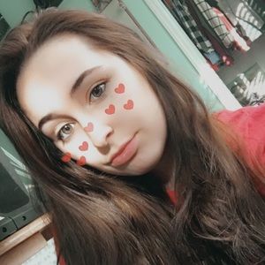 Meet your Posher, Abbie